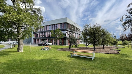 Pronájem kanceláře 572 m², Brno - Medlánky