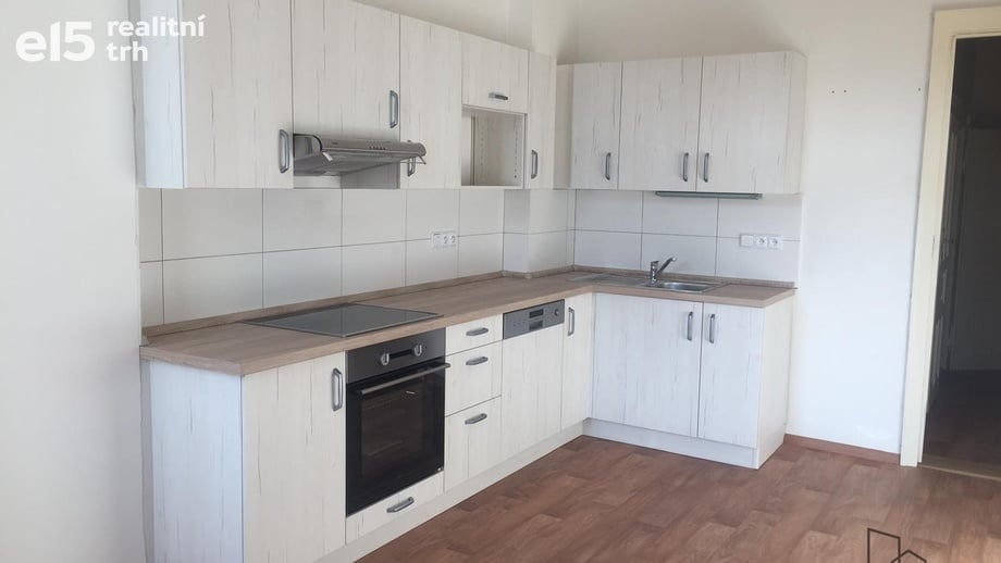 Pronájem byty 2+1, 79 m² - Praha 3