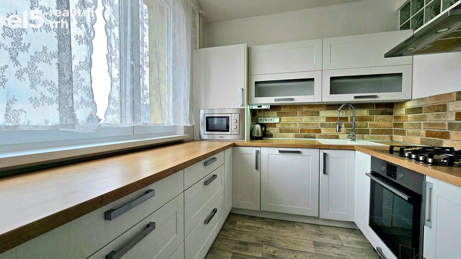 Pronájem byty 3+1, 70 m² - Znojmo