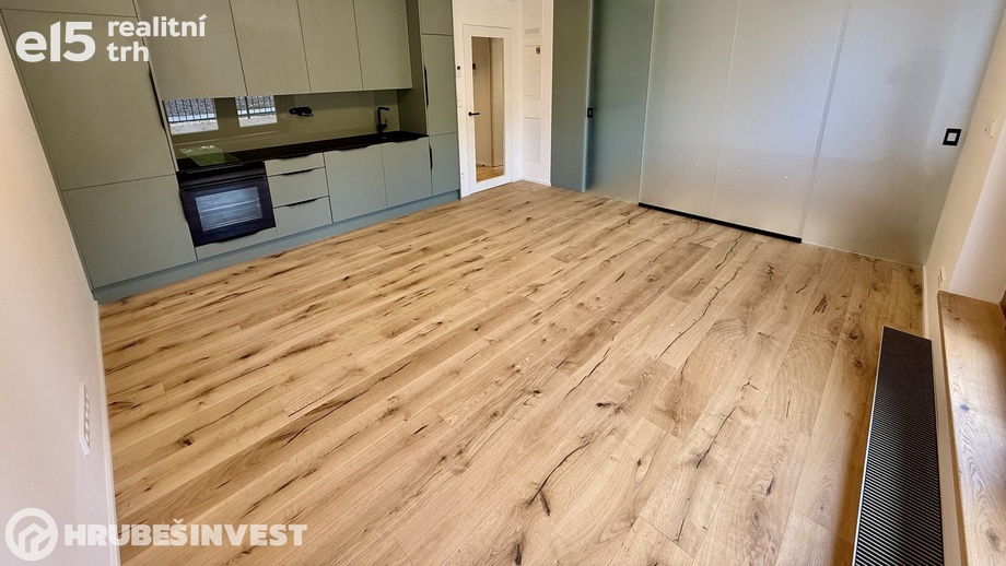 Pronájem byty 2+kk, 38 m² - Praha - Nusle