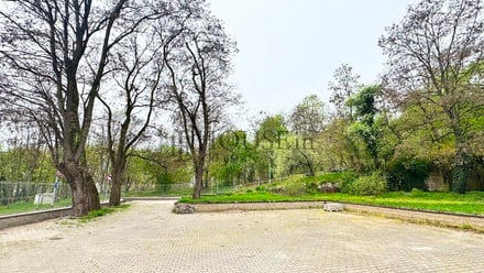 Pronájem garážového stání 12 m², Praha - Vysočany