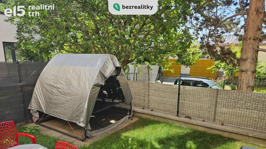 Prodej byty 2+kk, 38 m² - Praha - Strašnice