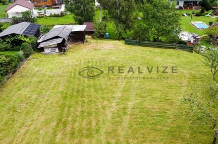 Prodej stavebního pozemku 1 111 m², Holubov