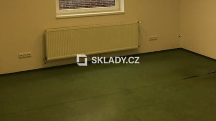 Pronájem skladu 250 m², Zlín