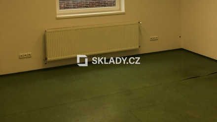 Pronájem skladu 250 m², Zlín