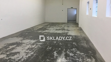 Pronájem skladu 250 m², Zlín