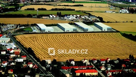 Pronájem skladu 4 100 m², Chrášťany