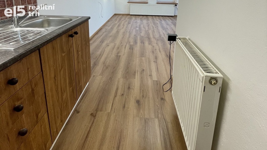 Pronájem byty 1+kk, 35 m² - Kladno - Kročehlavy