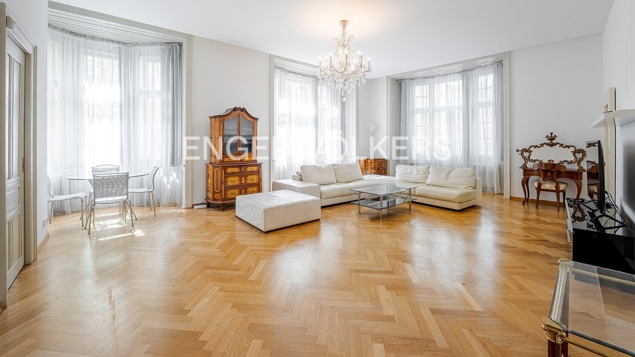 Pronájem bytu 3+1 130 m², Praha - Staré Město