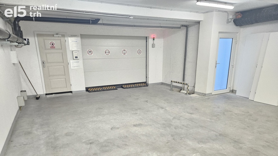 Prodej garážové stání, 15 m² - Brno - Zábrdovice
