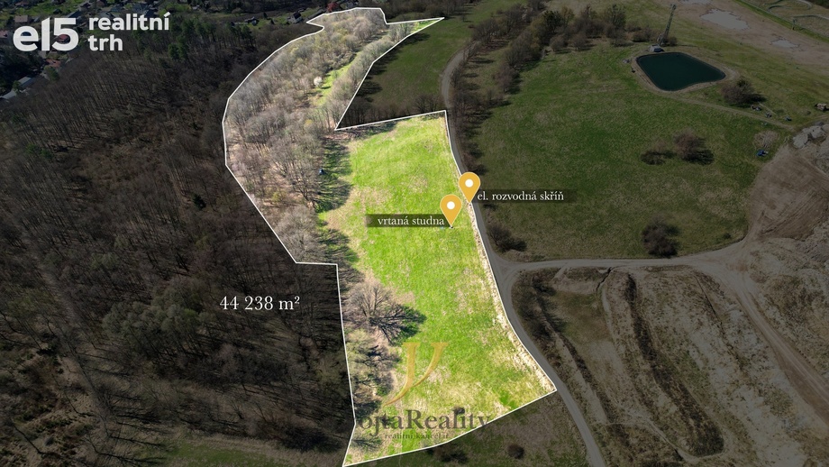 Prodej komerčního pozemku 44 238 m², Hlubočky