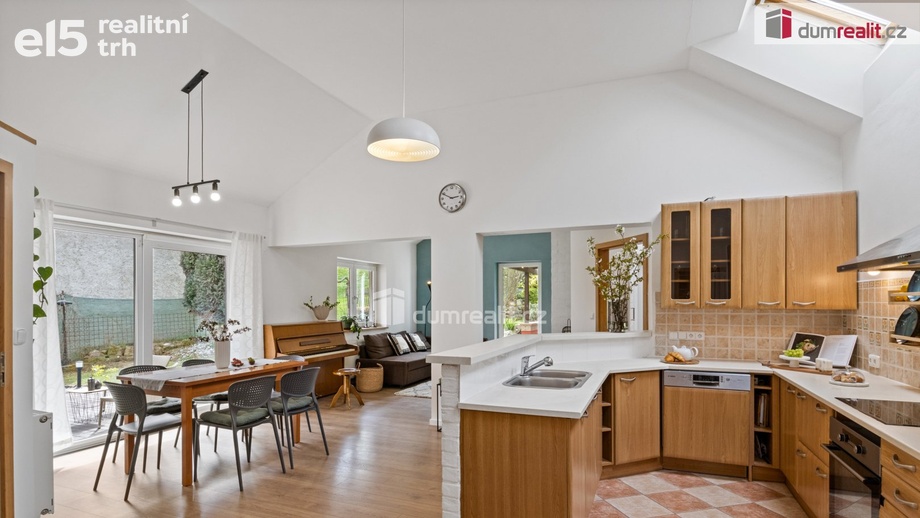 Prodej rodinného domu 227 m², Vyšehořovice