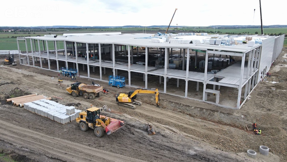 Pronájem sklady, 6 000 m² - Ostrava - Radvanice