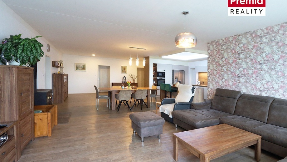 Prodej rodinného domu 431 m², Strachotice