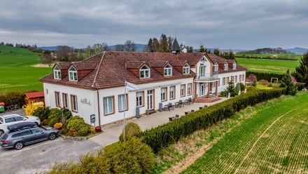 Prodej nemovitosti pro ubytování 1 100 m², Brada-Rybníček