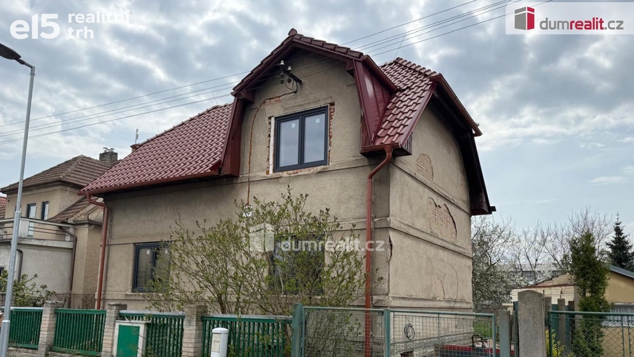 Prodej rodinného domu 120 m², Nelahozeves