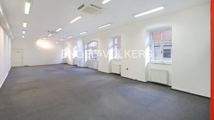 Pronájem kanceláře 155 m², Plzeň - Vnitřní Město