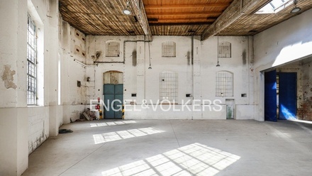 Pronájem skladu 295 m², Plzeň