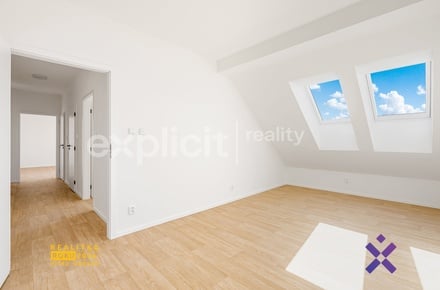 Prodej bytu 3+kk 59 m², Hostovlice