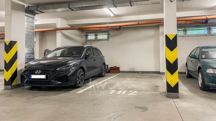 Prodej garážového stání 12 m², Praha - Kunratice