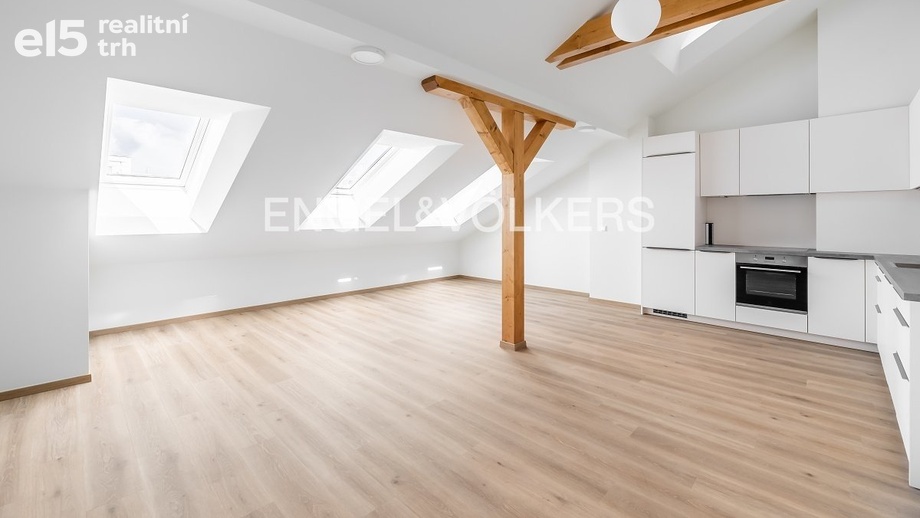 Pronájem byty 2+kk, 62 m² - Praha - Nové Město