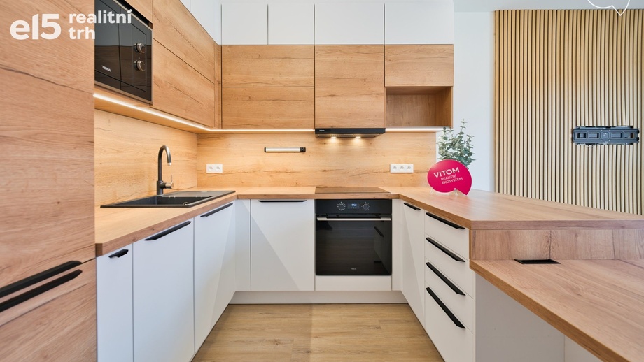 Pronájem byty 2+kk, 53 m² - Holubice