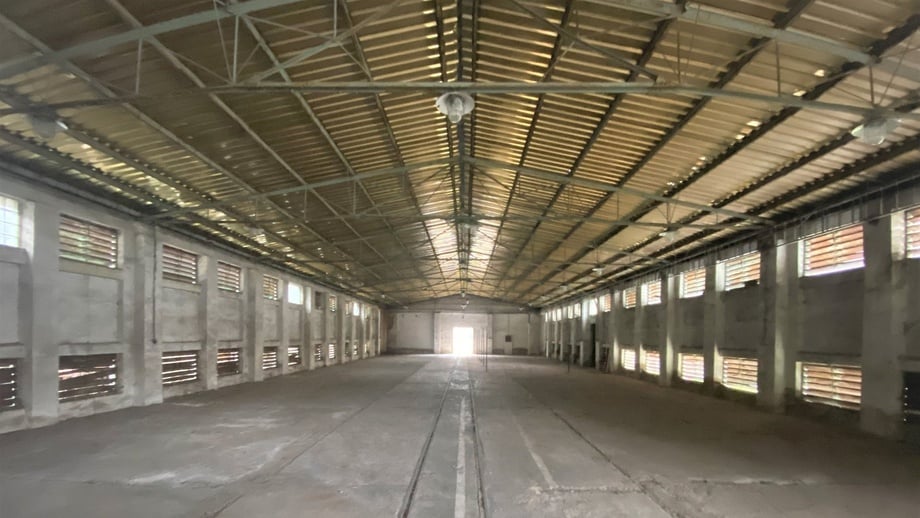 Pronájem sklady, 500 m² - Luby