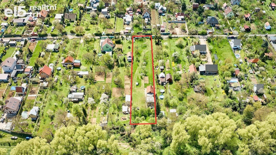 Prodej zahrady 1 985 m², Znojmo