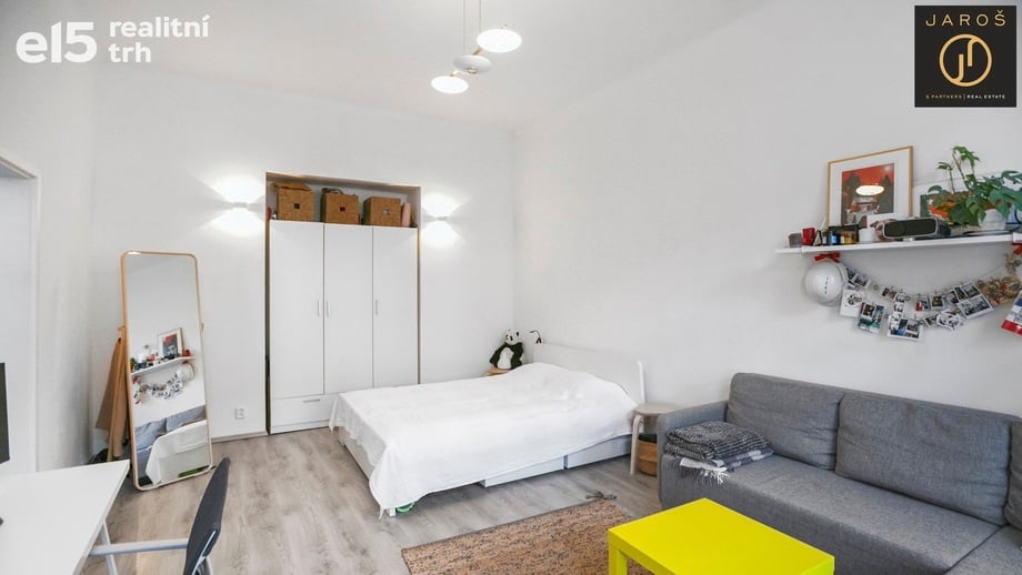 Pronájem byty 2+kk, 50 m² - Praha - Bubeneč