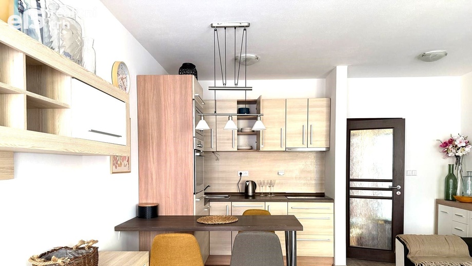 Pronájem byty 1+kk, 38 m² - Hluboká nad Vltavou
