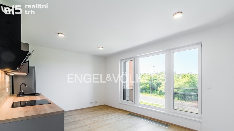Pronájem byty 1+kk, 35 m² - Praha - Háje
