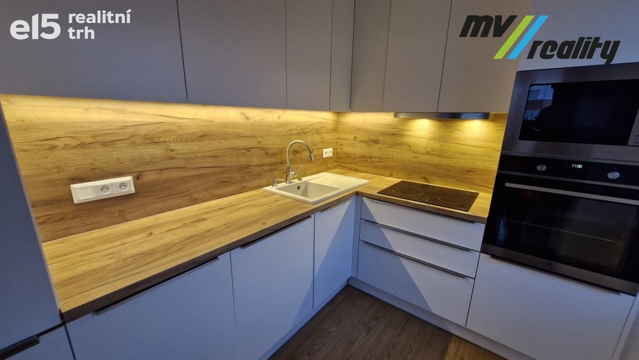 Pronájem byty 3+1, 67 m² - Kolín II