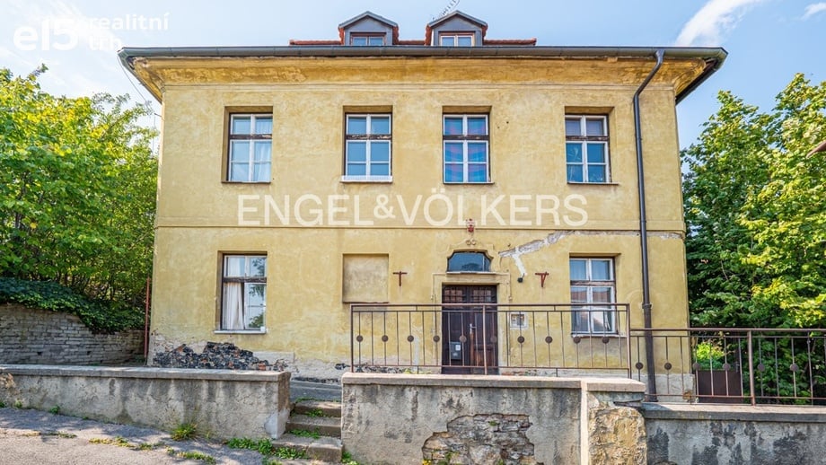 Prodej vily 316 m², Praha - Smíchov