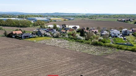 Prodej stavebního pozemku 3 888 m², Olomouc - Nemilany