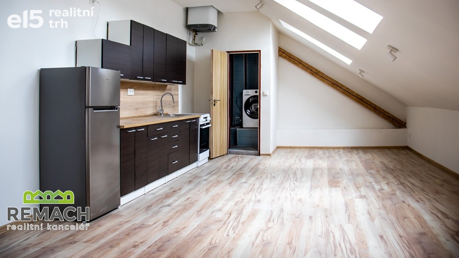Pronájem atypické byty, 55 m² - Dvůr Králové nad Labem