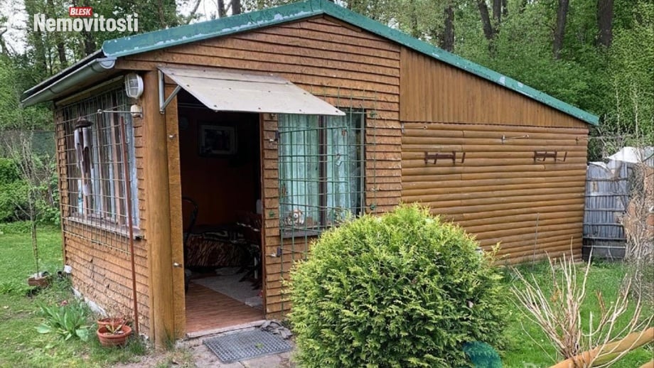 Prodej zahrady 387 m², Pardubice - Nové Jesenčany