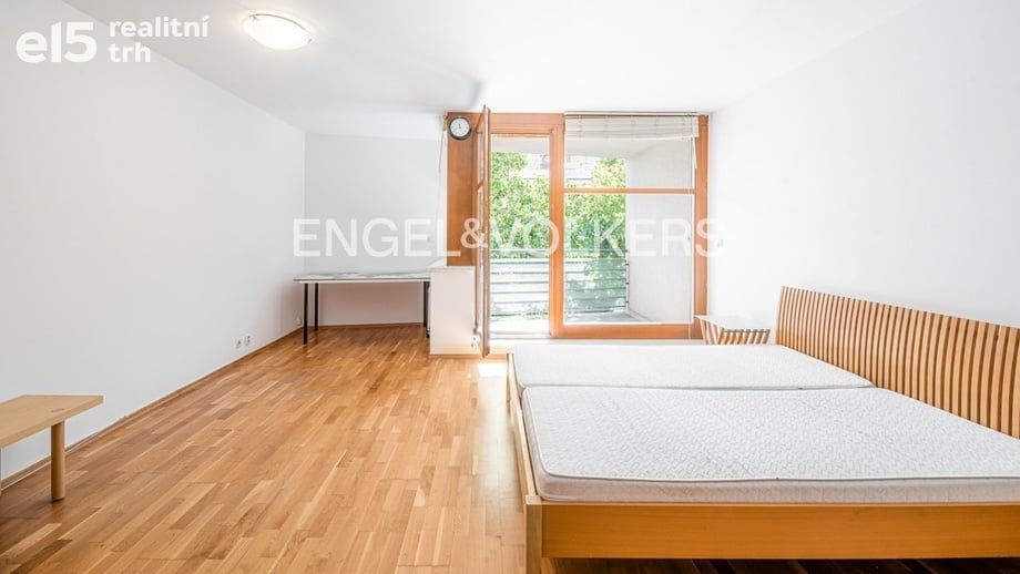 Pronájem byty 1+kk, 47 m² - Praha - Smíchov