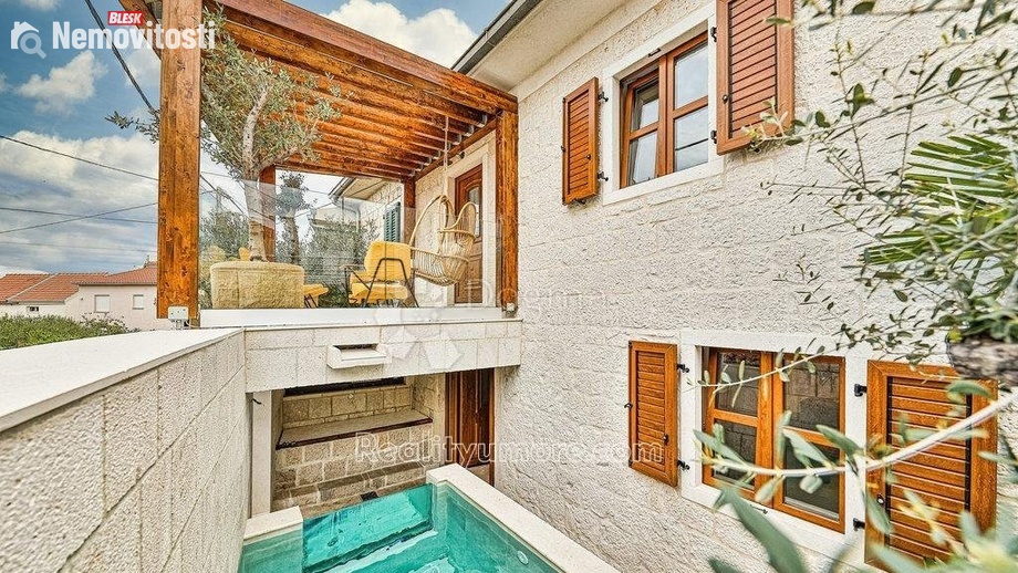 Prodej rodinného domu 123 m², Okrug Gornji, Chorvatsko