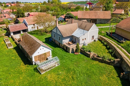 Prodej zemědělské usedlosti 167 m², Červené Pečky - Bořetice