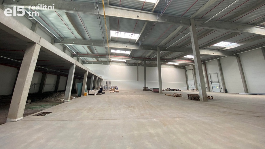 Pronájem skladu 2 000 m², Ostrava