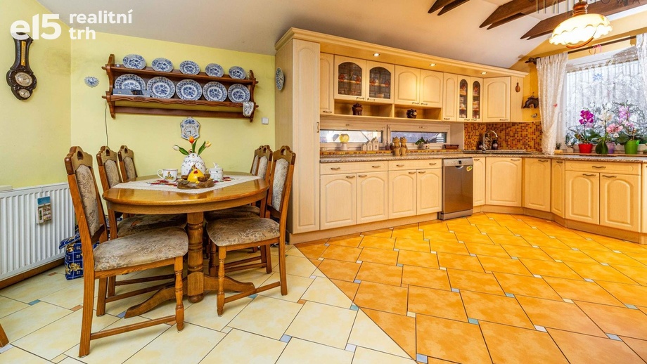 Prodej rodinné domy, 308 m² - Litvínov - Janov