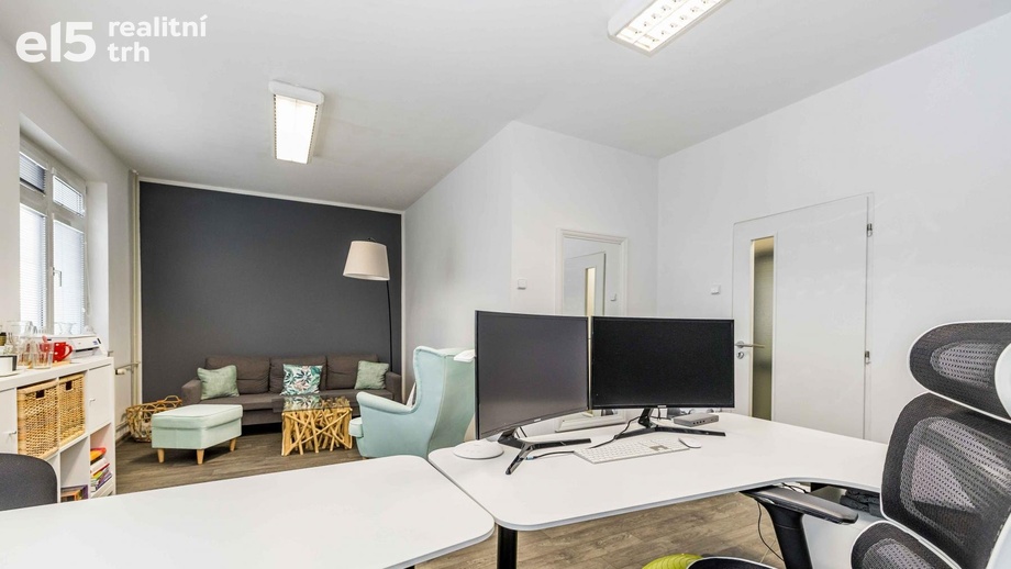 Prodej kanceláře, 1 384 m² - Chomutov