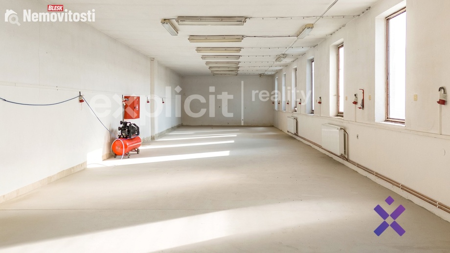 Prodej výrobního prostoru 540 m², Šardice