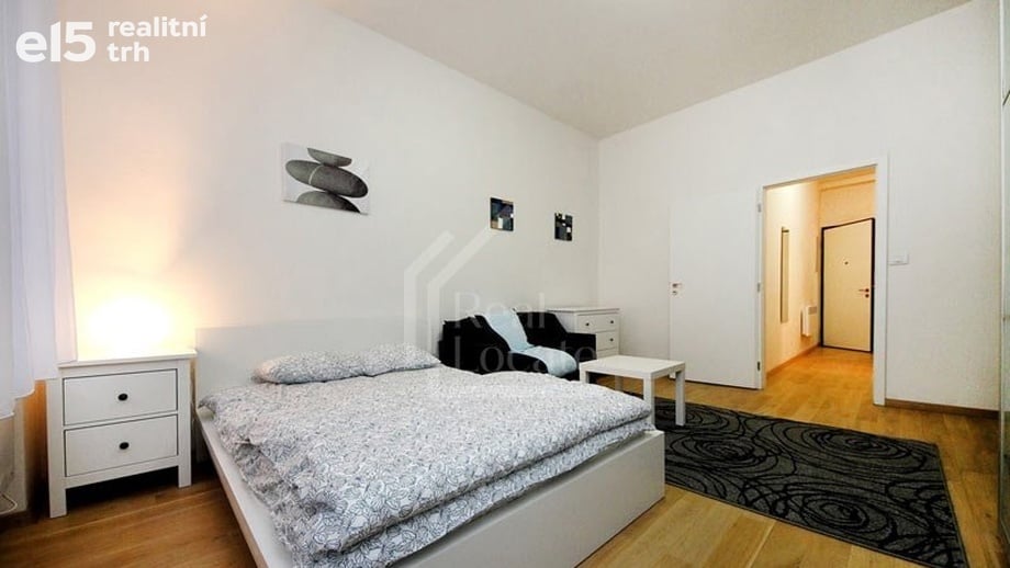 Prodej byty 1+1, 31 m² - Praha - Košíře