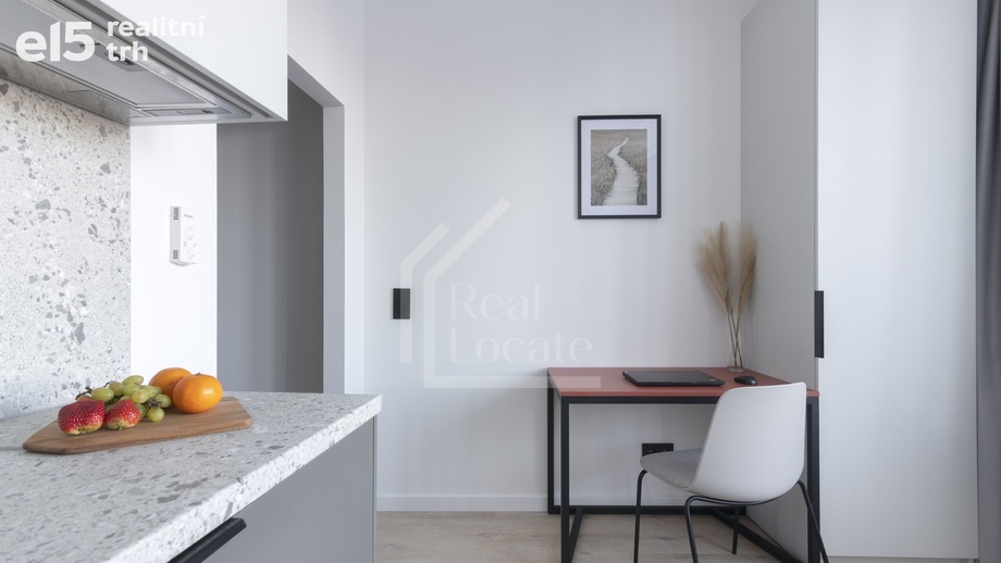 Pronájem byty 1+kk, 18 m² - Praha - Žižkov