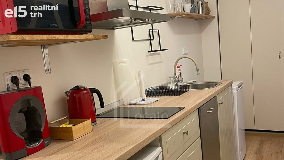 Pronájem byty 1+kk, 25 m² - Praha - Vinohrady