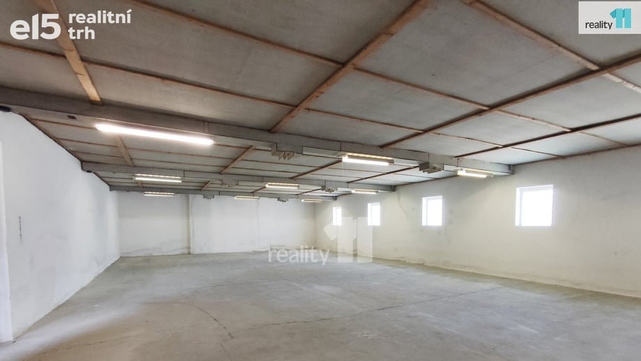 Pronájem sklady, 217 m² - Smidary - Červeněves