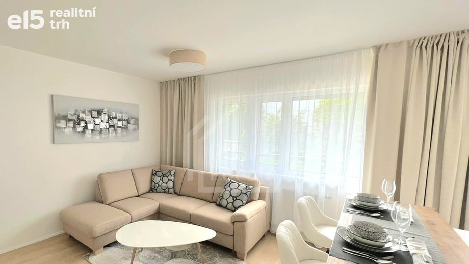Pronájem byty 2+kk, 58 m² - Praha - Strašnice