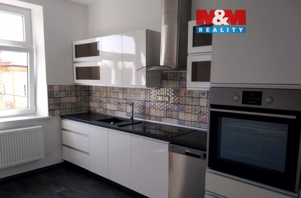 Prodej bytu 2+1 88 m², Krnov - Pod Bezručovým vrchem