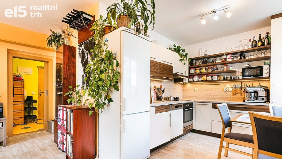 Prodej byty 2+kk, 56 m² - Brno - Žebětín